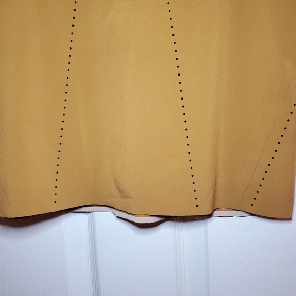 Athleta Terra Perforated Scoop Back Sleeveless Crop Tank Top S Gold Mustard - Picture 6 of 9